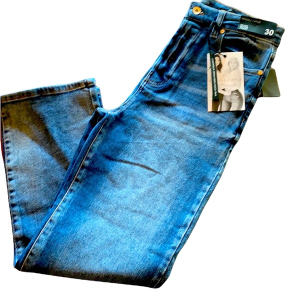 Kendall + Kylie The Icon High Rise Straight Jeans - Picture 1 of 7